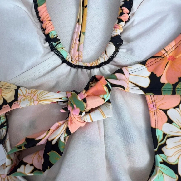 Shade & Shore NWT One Piece Floral Swimsuit Tie Neck & Back Size S(4-6) - Picture 7 of 13